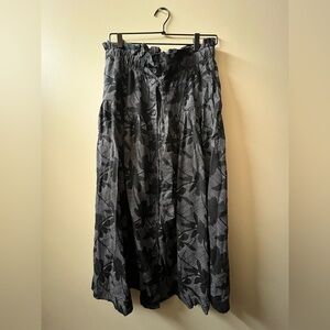 Universal Thread Black and White Maxi A-Line Skirt